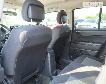 Сірий Джип Patriot, об'ємом двигуна 2.36 л та пробігом 99 тис. км за 1500 $, фото 14 на Automoto.ua
