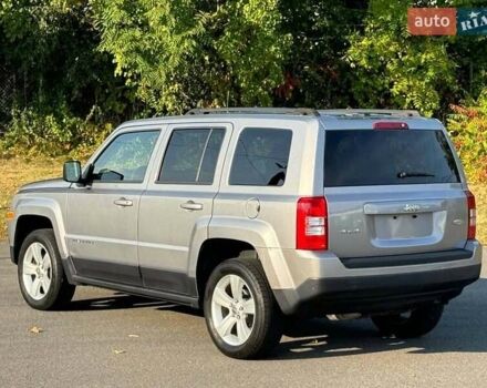 Серый Джип Патриот, объемом двигателя 2.36 л и пробегом 122 тыс. км за 9000 $, фото 1 на Automoto.ua