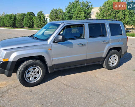 Серый Джип Патриот, объемом двигателя 2.36 л и пробегом 195 тыс. км за 10300 $, фото 15 на Automoto.ua