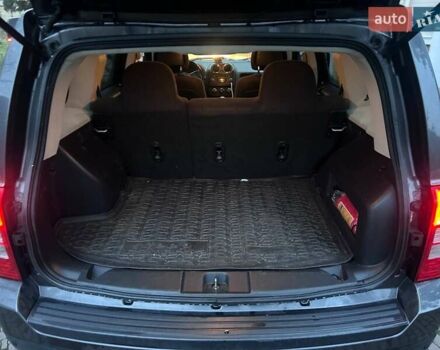 Сірий Джип Patriot, об'ємом двигуна 2.36 л та пробігом 220 тис. км за 10300 $, фото 9 на Automoto.ua