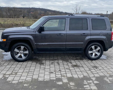 Сірий Джип Patriot, об'ємом двигуна 2.36 л та пробігом 147 тис. км за 10500 $, фото 2 на Automoto.ua