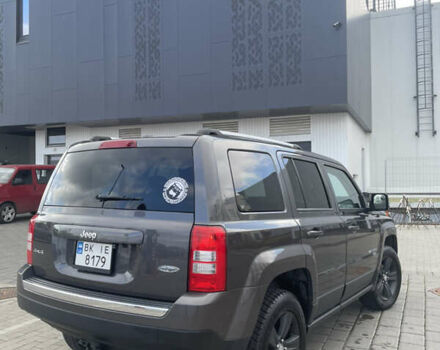 Сірий Джип Patriot, об'ємом двигуна 2.36 л та пробігом 197 тис. км за 11500 $, фото 6 на Automoto.ua