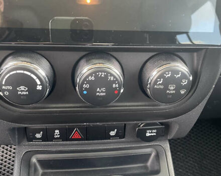 Сірий Джип Patriot, об'ємом двигуна 2.36 л та пробігом 197 тис. км за 11500 $, фото 17 на Automoto.ua