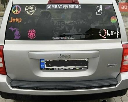 Серый Джип Патриот, объемом двигателя 2 л и пробегом 99 тыс. км за 12300 $, фото 3 на Automoto.ua