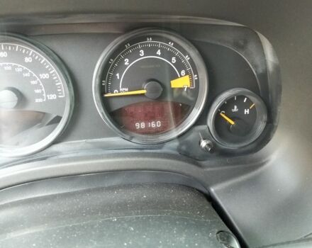 Серый Джип Патриот, объемом двигателя 2.4 л и пробегом 98 тыс. км за 10000 $, фото 4 на Automoto.ua