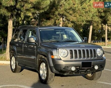 Серый Джип Патриот, объемом двигателя 2.36 л и пробегом 77 тыс. км за 10499 $, фото 1 на Automoto.ua