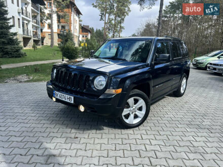 Джип Patriot 2013 у Києві на Automoto.ua Сірий Джип Patriot, об'ємом двигуна 2 л та пробігом 160 тис. км за 8999 $, фото 1 на Automoto.ua