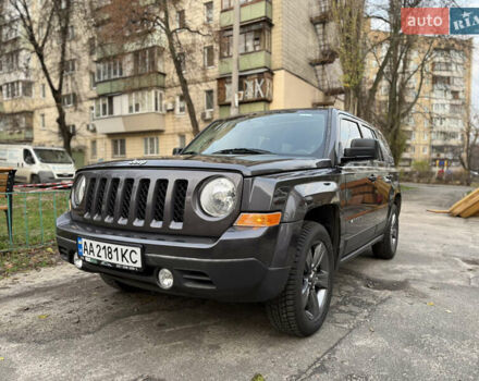 Серый Джип Патриот, объемом двигателя 2 л и пробегом 118 тыс. км за 9000 $, фото 1 на Automoto.ua