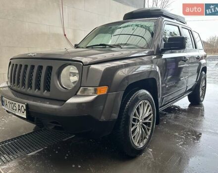 Серый Джип Патриот, объемом двигателя 2.36 л и пробегом 190 тыс. км за 9150 $, фото 1 на Automoto.ua