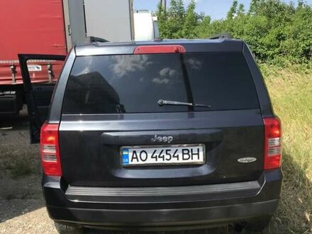Сірий Джип Patriot, об'ємом двигуна 2 л та пробігом 110 тис. км за 10000 $, фото 1 на Automoto.ua