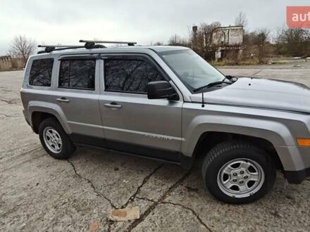 Серый Джип Патриот, объемом двигателя 2.36 л и пробегом 160 тыс. км за 8400 $, фото 1 на Automoto.ua