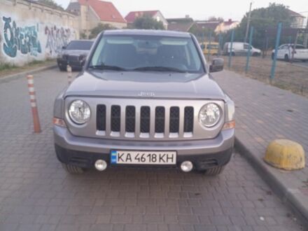 Сірий Джип Patriot, об'ємом двигуна 2.4 л та пробігом 95 тис. км за 10000 $, фото 1 на Automoto.ua
