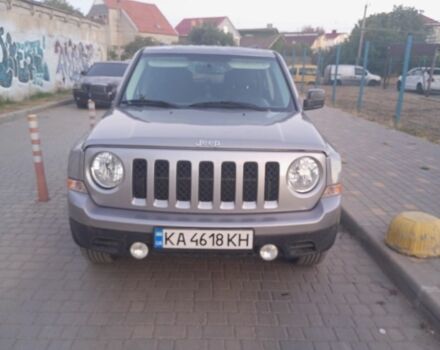 Серый Джип Патриот, объемом двигателя 2.4 л и пробегом 95 тыс. км за 10000 $, фото 1 на Automoto.ua