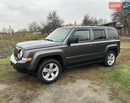 Серый Джип Патриот, объемом двигателя 2.36 л и пробегом 174 тыс. км за 8500 $, фото 1 на Automoto.ua