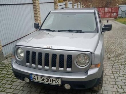 Серый Джип Патриот, объемом двигателя 2.36 л и пробегом 175 тыс. км за 9500 $, фото 1 на Automoto.ua