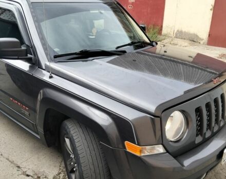 Сірий Джип Patriot, об'ємом двигуна 2.4 л та пробігом 98 тис. км за 10000 $, фото 1 на Automoto.ua