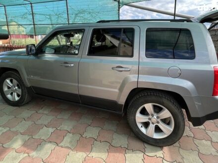 Серый Джип Патриот, объемом двигателя 2.4 л и пробегом 86 тыс. км за 12000 $, фото 1 на Automoto.ua