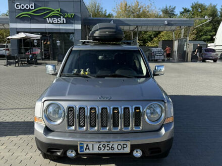 Джип Патриот 2016 в Киеве на Automoto.ua Серый Джип Патриот, объемом двигателя 2.36 л и пробегом 124 тыс. км за 10000 $, фото 1 на Automoto.ua