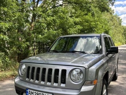 Сірий Джип Patriot, об'ємом двигуна 2.4 л та пробігом 160 тис. км за 8500 $, фото 1 на Automoto.ua