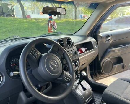 Синий Джип Патриот, объемом двигателя 2.36 л и пробегом 230 тыс. км за 7000 $, фото 2 на Automoto.ua