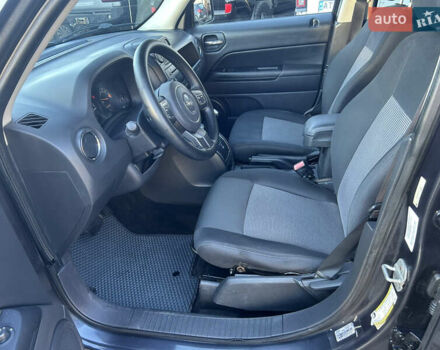 Синій Джип Patriot, об'ємом двигуна 2.36 л та пробігом 77 тис. км за 10300 $, фото 8 на Automoto.ua