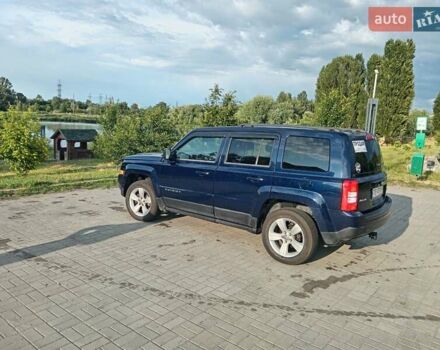 Синий Джип Патриот, объемом двигателя 2.36 л и пробегом 230 тыс. км за 9650 $, фото 4 на Automoto.ua