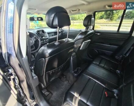 Синий Джип Патриот, объемом двигателя 2.36 л и пробегом 230 тыс. км за 9650 $, фото 6 на Automoto.ua