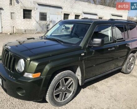 Зеленый Джип Патриот, объемом двигателя 2 л и пробегом 250 тыс. км за 9500 $, фото 3 на Automoto.ua