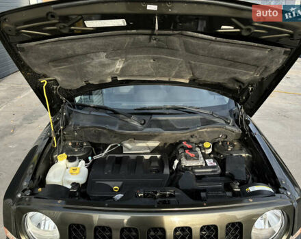 Зеленый Джип Патриот, объемом двигателя 2.36 л и пробегом 209 тыс. км за 11200 $, фото 10 на Automoto.ua