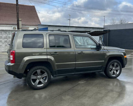 Зеленый Джип Патриот, объемом двигателя 2.36 л и пробегом 209 тыс. км за 11200 $, фото 7 на Automoto.ua