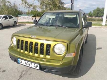 Джип Patriot 2012 у Запоріжжя на Automoto.ua Зелений Джип Patriot, об'ємом двигуна 2.36 л та пробігом 200 тис. км за 8100 $, фото 1 на Automoto.ua