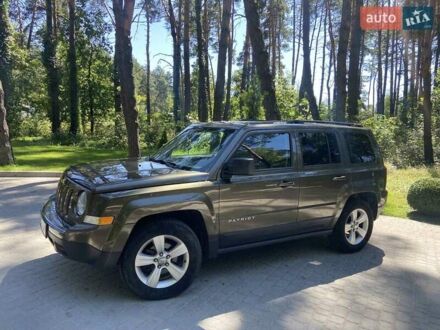 Зелений Джип Patriot, об'ємом двигуна 2.36 л та пробігом 243 тис. км за 9500 $, фото 1 на Automoto.ua