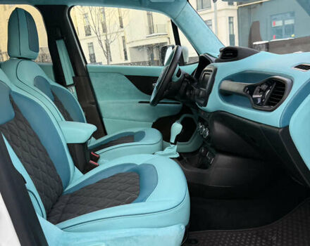 Білий Джип Ренегат, об'ємом двигуна 2.36 л та пробігом 134 тис. км за 15500 $, фото 13 на Automoto.ua