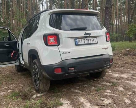 Белый Джип Ренегат, объемом двигателя 2.36 л и пробегом 178 тыс. км за 11500 $, фото 4 на Automoto.ua