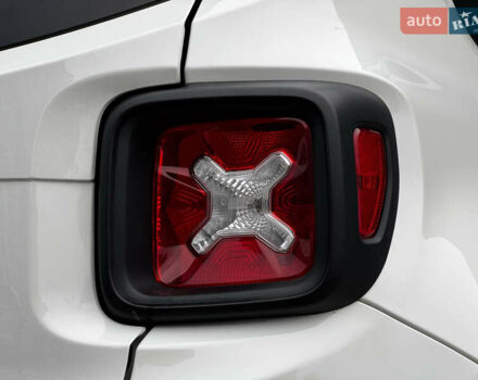 Белый Джип Ренегат, объемом двигателя 2.4 л и пробегом 158 тыс. км за 10999 $, фото 15 на Automoto.ua