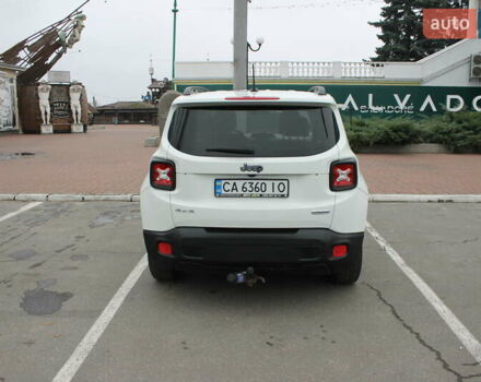 Белый Джип Ренегат, объемом двигателя 2.4 л и пробегом 157 тыс. км за 11700 $, фото 3 на Automoto.ua