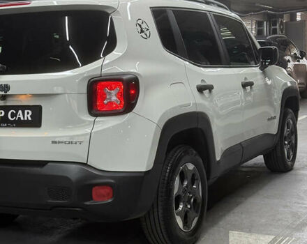 Джип Ренегат 2016 в Одессе на Automoto.ua Белый Джип Ренегат, объемом двигателя 2.36 л и пробегом 100 тыс. км за 13000 $, фото 13 на Automoto.ua