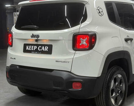 Джип Ренегат 2016 в Одессе на Automoto.ua Белый Джип Ренегат, объемом двигателя 2.36 л и пробегом 100 тыс. км за 13000 $, фото 15 на Automoto.ua
