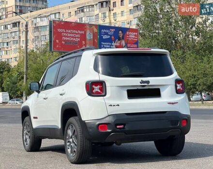 Белый Джип Ренегат, объемом двигателя 2.36 л и пробегом 62 тыс. км за 14500 $, фото 5 на Automoto.ua