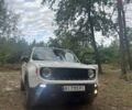 Белый Джип Ренегат, объемом двигателя 2.36 л и пробегом 178 тыс. км за 11500 $, фото 1 на Automoto.ua