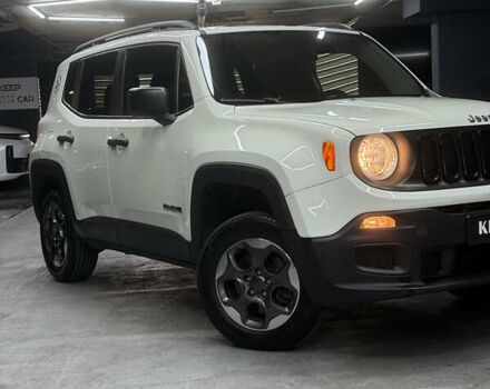 Джип Ренегат 2016 в Одессе на Automoto.ua Белый Джип Ренегат, объемом двигателя 2.36 л и пробегом 100 тыс. км за 13000 $, фото 1 на Automoto.ua