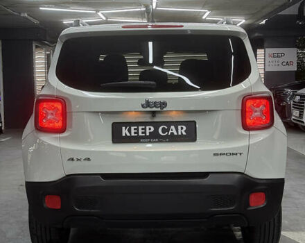 Джип Ренегат 2016 в Одессе на Automoto.ua Белый Джип Ренегат, объемом двигателя 2.36 л и пробегом 100 тыс. км за 13000 $, фото 17 на Automoto.ua