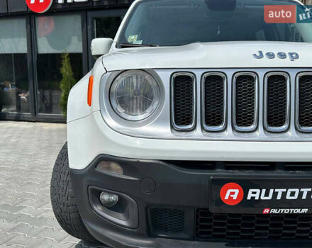 Белый Джип Ренегат, объемом двигателя 2.4 л и пробегом 125 тыс. км за 12900 $, фото 2 на Automoto.ua