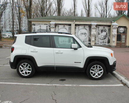 Белый Джип Ренегат, объемом двигателя 2.4 л и пробегом 157 тыс. км за 11700 $, фото 2 на Automoto.ua