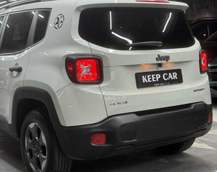 Джип Ренегат 2016 в Одессе на Automoto.ua Белый Джип Ренегат, объемом двигателя 2.36 л и пробегом 100 тыс. км за 13000 $, фото 16 на Automoto.ua
