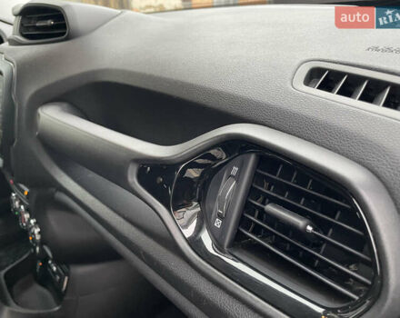 Білий Джип Ренегат, об'ємом двигуна 2.4 л та пробігом 233 тис. км за 11700 $, фото 36 на Automoto.ua