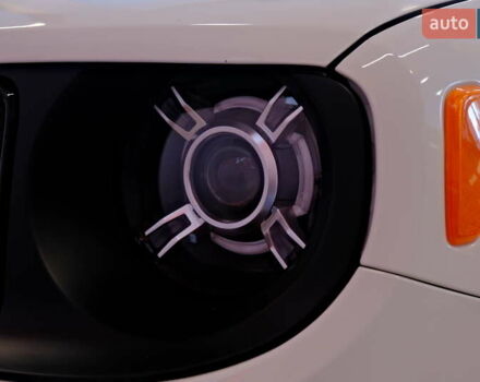 Білий Джип Ренегат, об'ємом двигуна 2.4 л та пробігом 131 тис. км за 13900 $, фото 28 на Automoto.ua