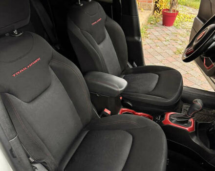 Белый Джип Ренегат, объемом двигателя 2.36 л и пробегом 107 тыс. км за 16500 $, фото 21 на Automoto.ua