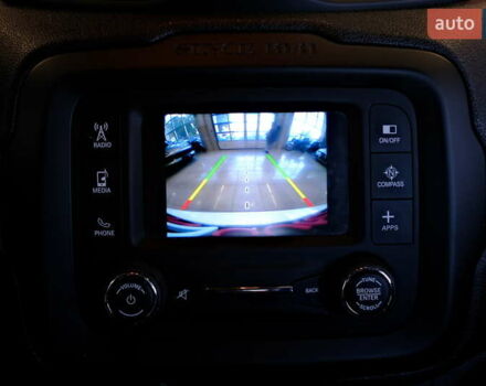 Білий Джип Ренегат, об'ємом двигуна 2.4 л та пробігом 131 тис. км за 13900 $, фото 39 на Automoto.ua