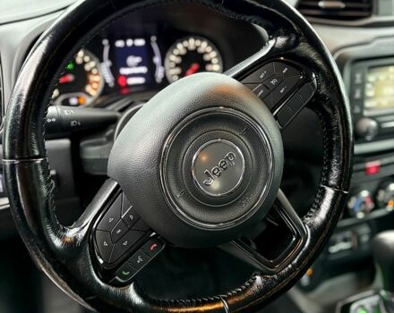 Білий Джип Ренегат, об'ємом двигуна 2.4 л та пробігом 230 тис. км за 12300 $, фото 12 на Automoto.ua